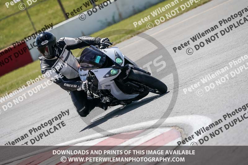 donington no limits trackday;donington park photographs;donington trackday photographs;no limits trackdays;peter wileman photography;trackday digital images;trackday photos